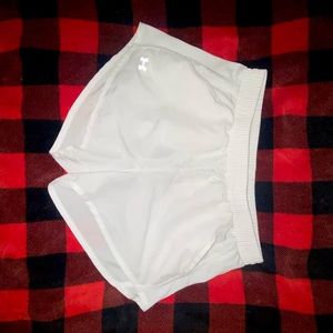 White Small under armour shorts